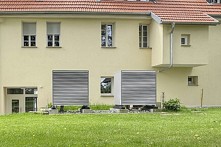 Zwei Weishaupt Luft/Wasser-Wärmepumpen Biblock® versorgen das Kulturdenkmal mit Wärme und Warmwasser.
